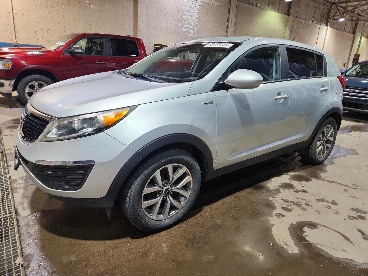 Salvage Kia Sportage Image