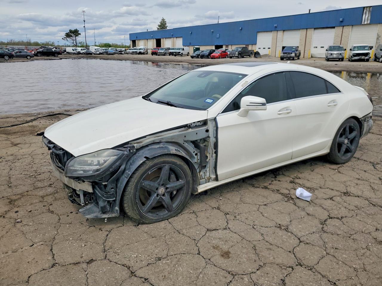 Salvage Mercedes-Benz Cls-class Image