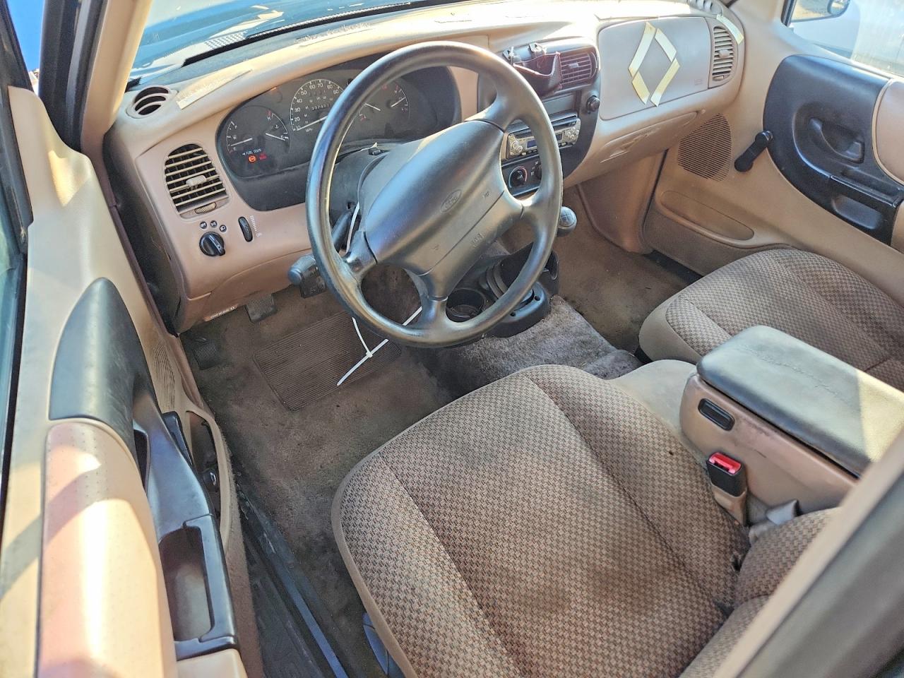 Ford Ranger Super Cab