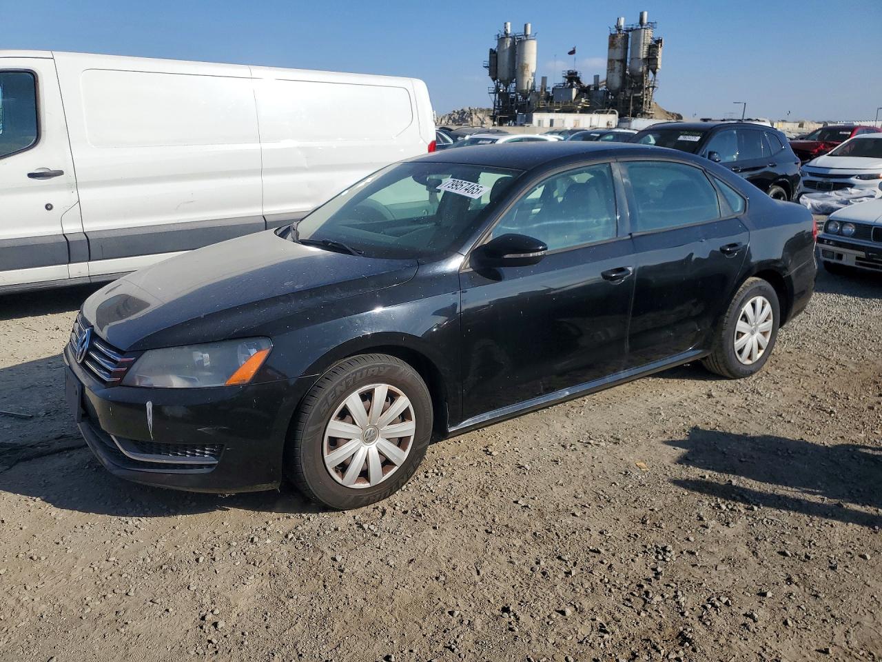 Salvage Volkswagen Passat Image