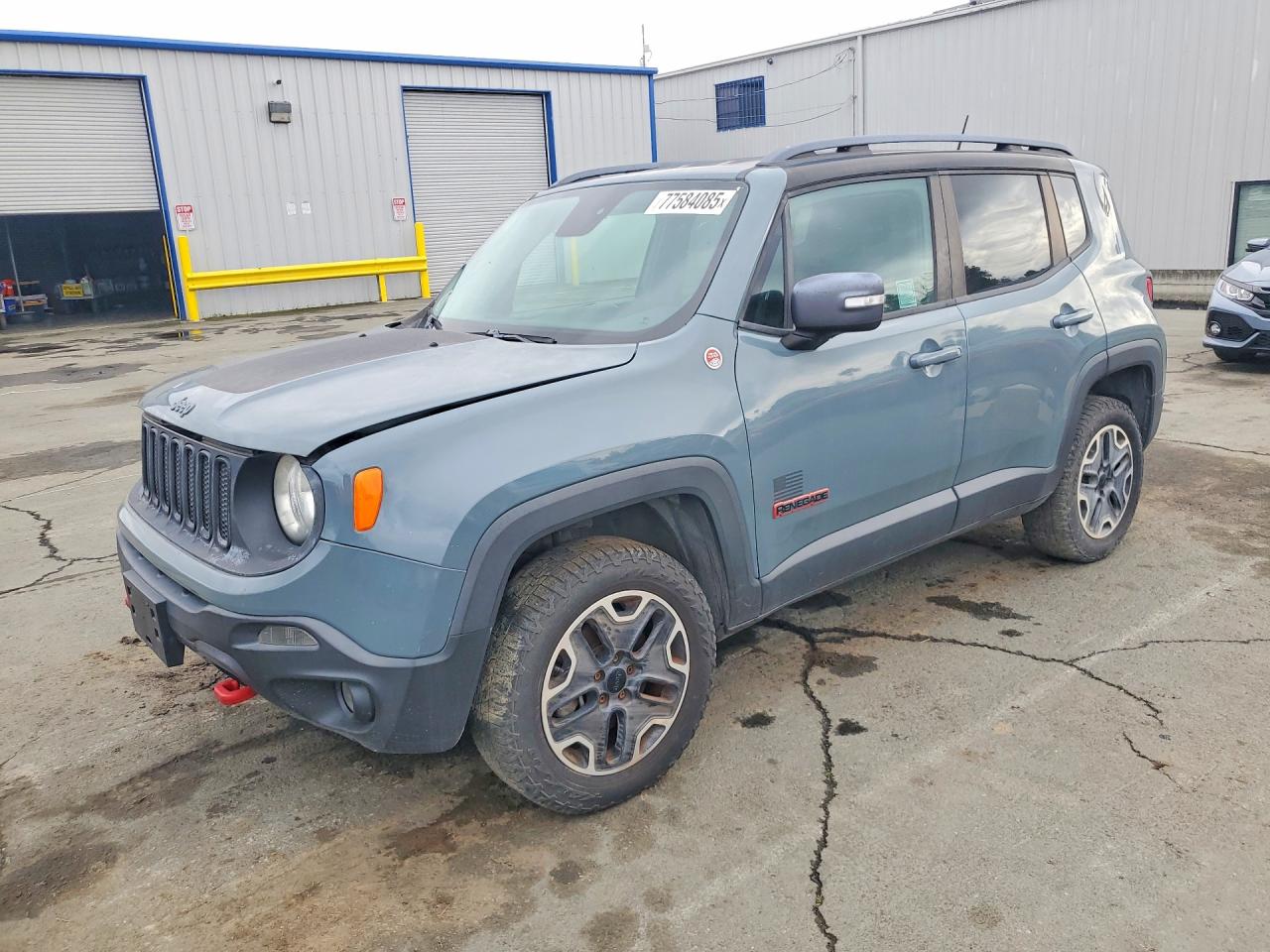 Salvage Jeep Renegade Image
