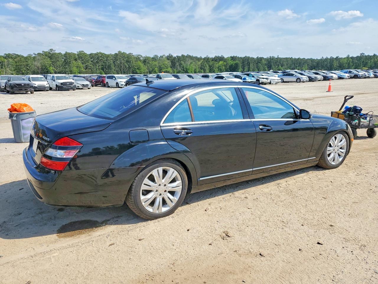 Mercedes-Benz S-Class 550 4matic