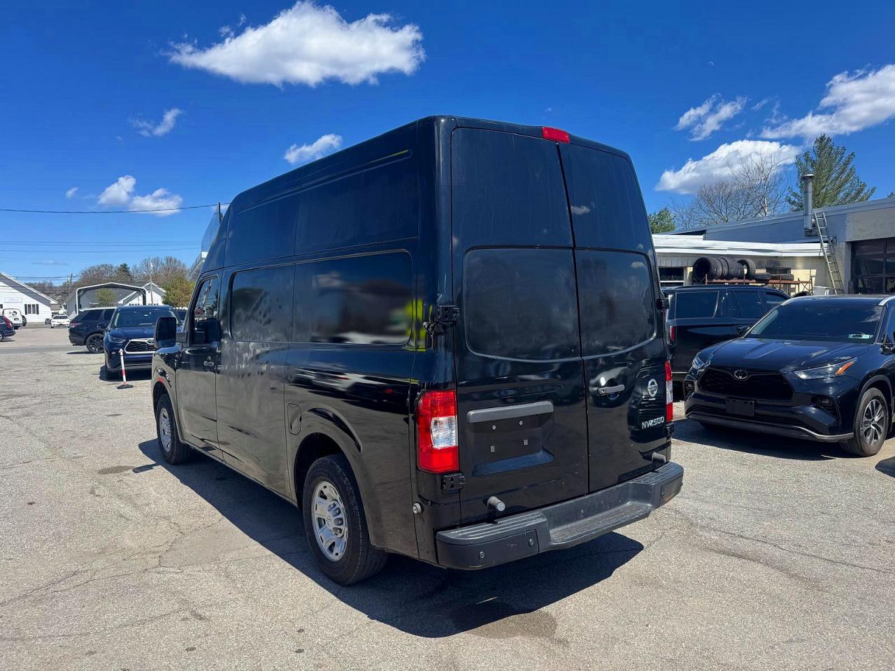 Nissan Nv 2500 Hd Sv
