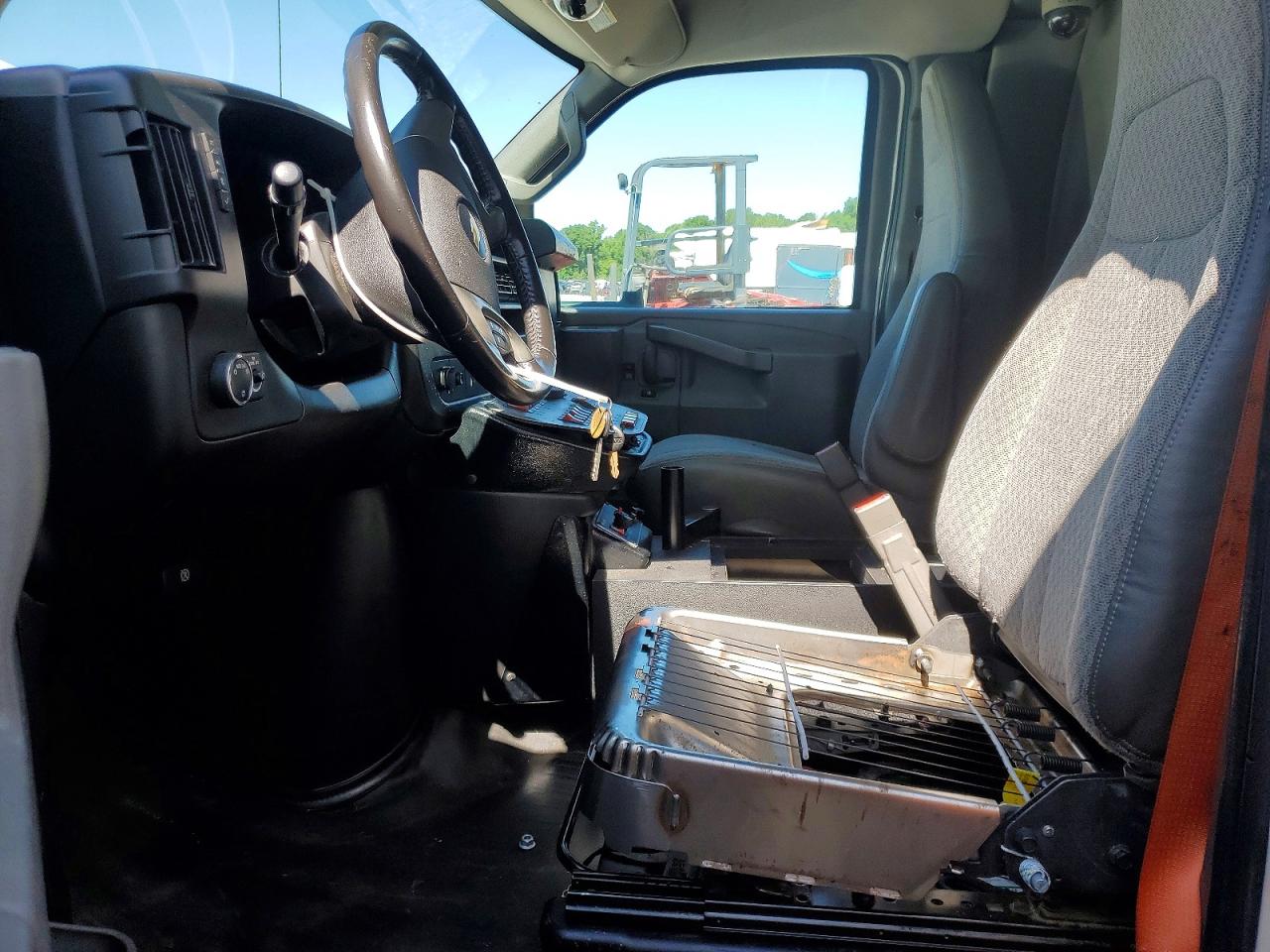 Chevrolet Express Ls