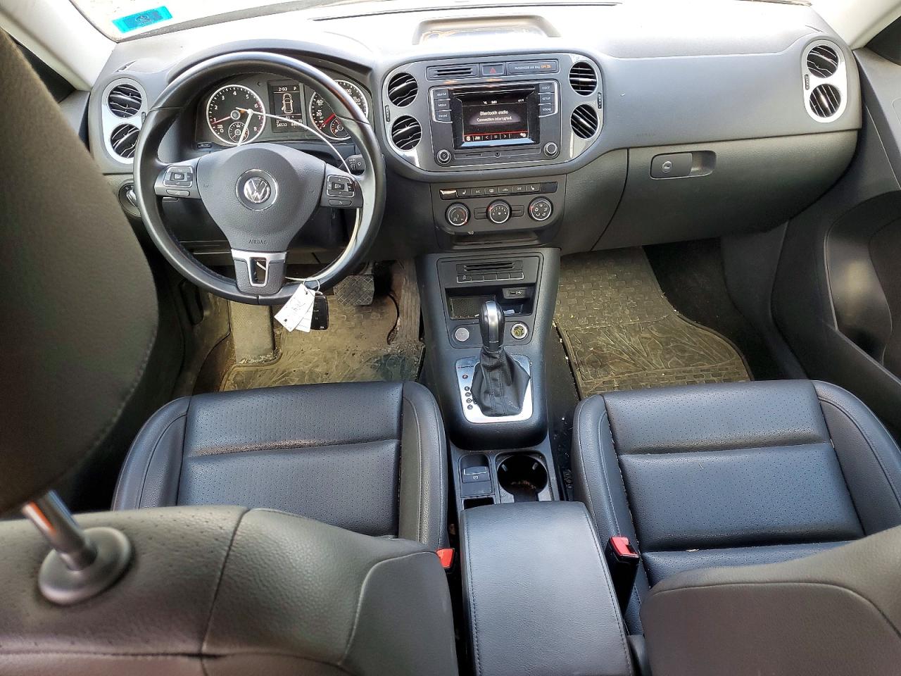 Volkswagen Tiguan S