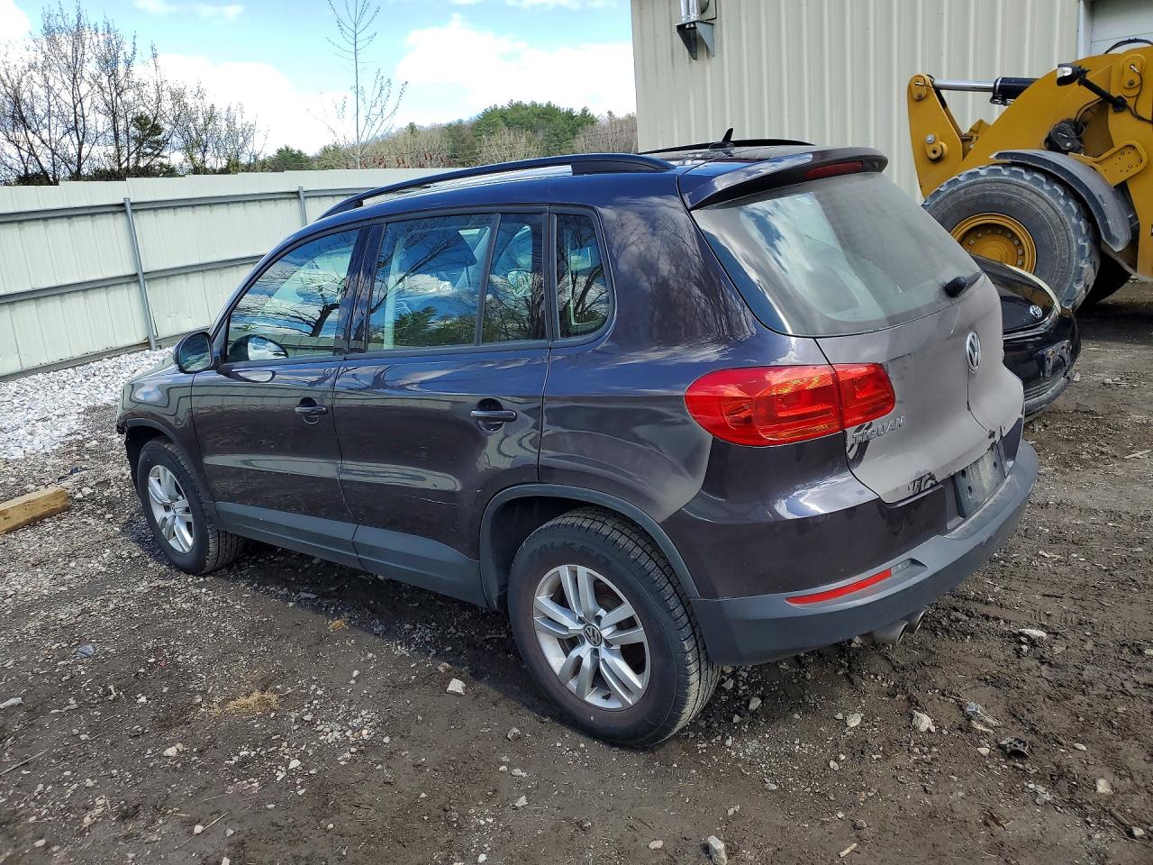 Volkswagen Tiguan S