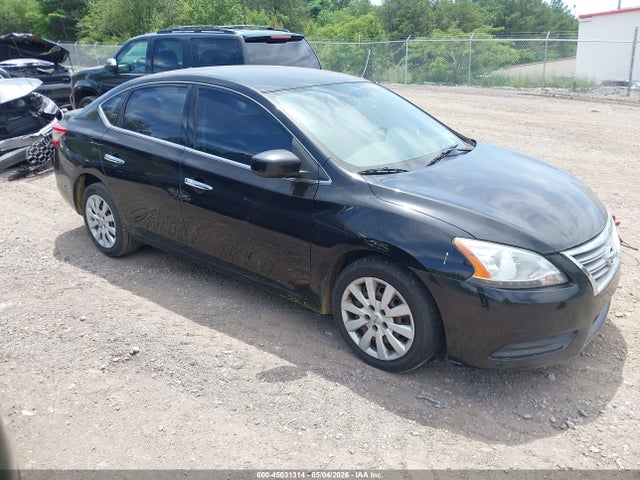 Salvage Nissan Sentra Image