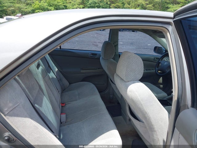 Toyota Camry Le