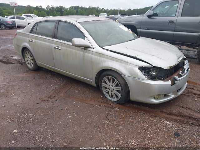Salvage Toyota Avalon Image