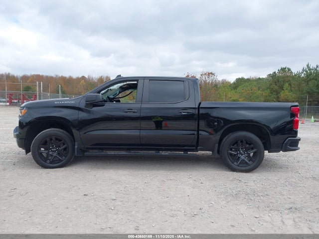 Chevrolet Silverado 1500 2wd  Short Bed Custom