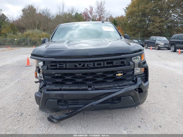Chevrolet Silverado 1500 2wd  Short Bed Custom