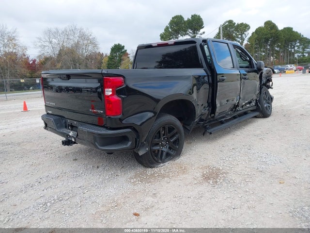 Chevrolet Silverado 1500 2wd  Short Bed Custom