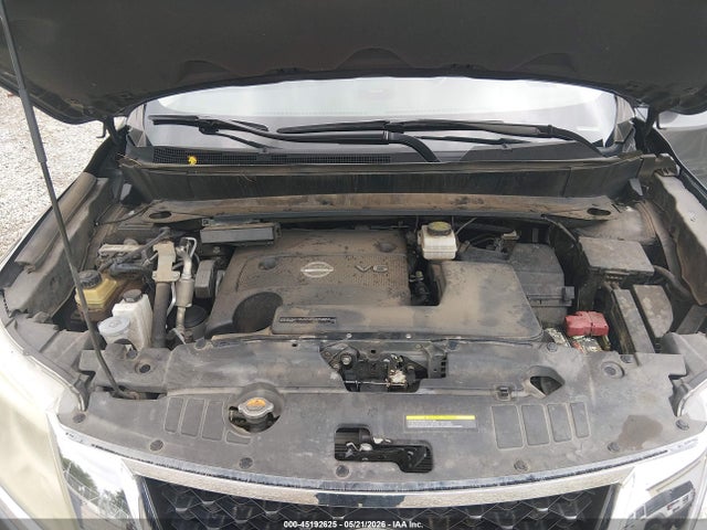Nissan Pathfinder Platinum