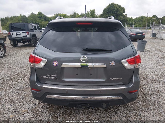 Nissan Pathfinder Platinum