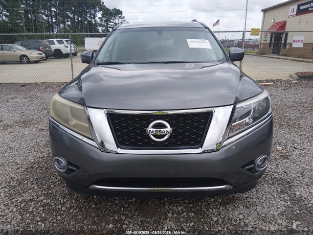 Nissan Pathfinder Platinum