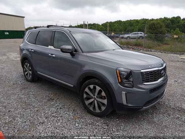 Salvage Kia Telluride Image