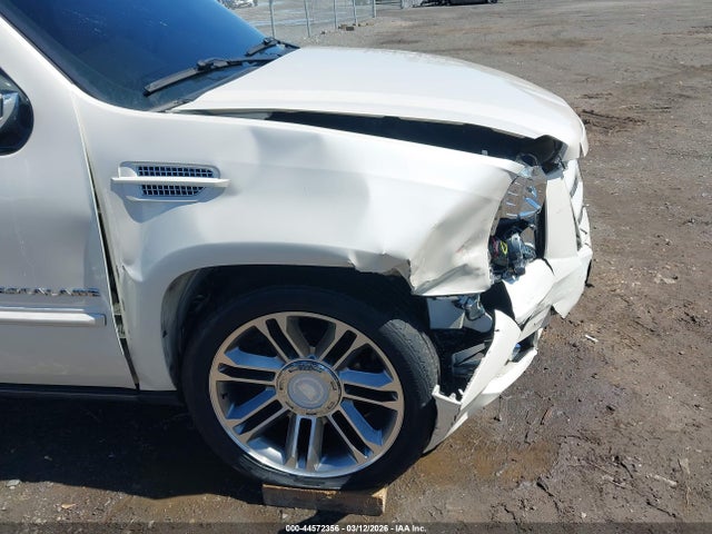 Cadillac Escalade Premium