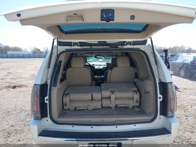 Cadillac Escalade Premium