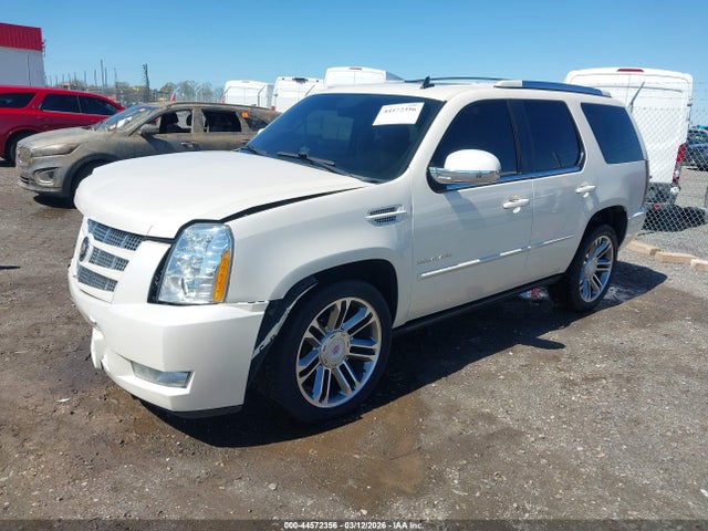 Cadillac Escalade Premium