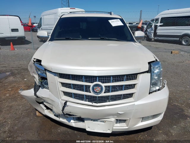 Cadillac Escalade Premium