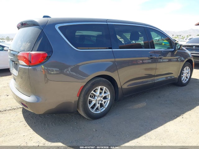 Chrysler Pacifica Touring