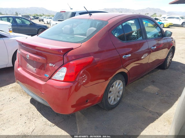 Nissan Versa