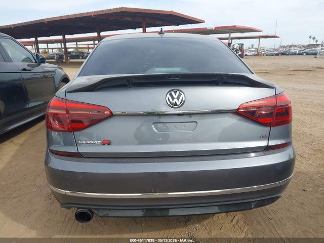 Volkswagen Passat 1.8t R-line