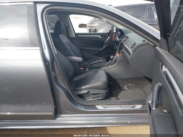 Volkswagen Passat 1.8t R-line