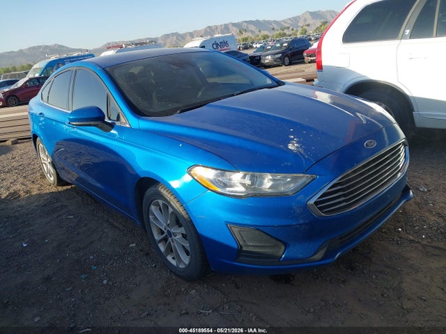 Salvage Ford Fusion Image