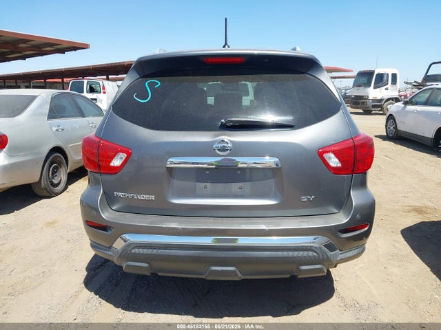 Nissan Pathfinder Sv
