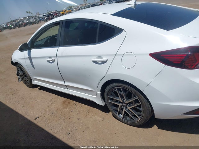 Hyundai ELANTRA Sport