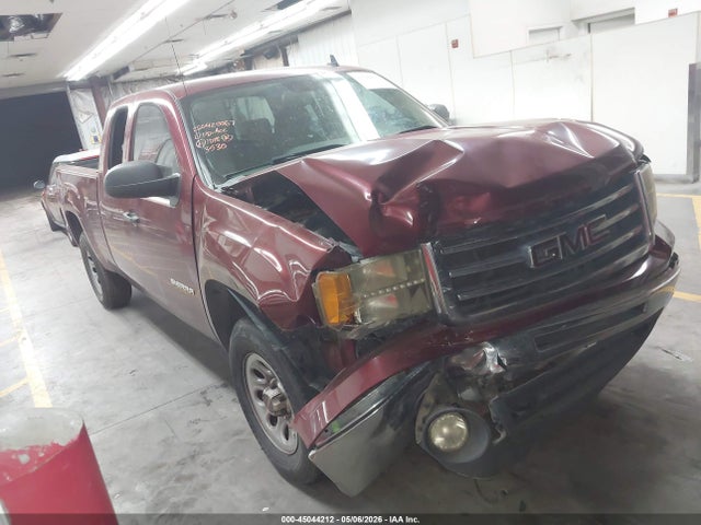 Salvage GMC Sierra 1500 Image
