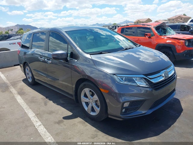 Salvage Honda Odyssey Image