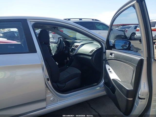 Hyundai ACCENT Gs