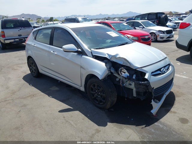 Salvage Hyundai ACCENT Image
