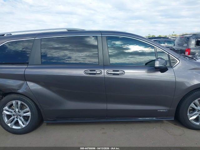 Toyota Sienna Limited