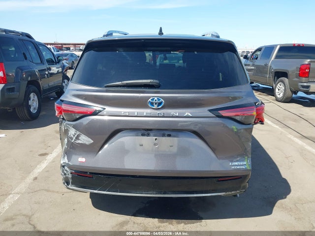 Toyota Sienna Limited