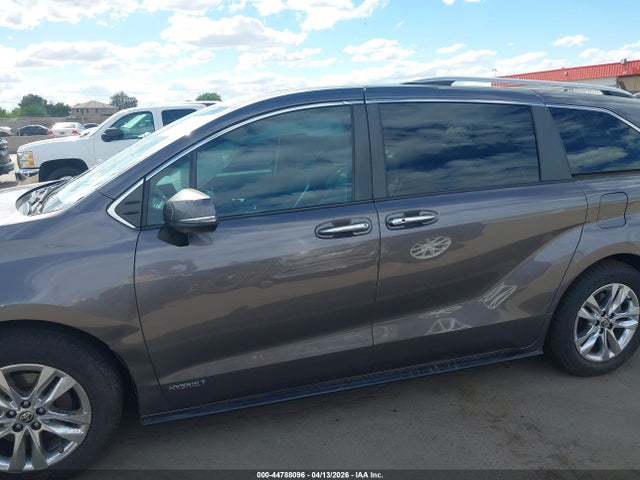Toyota Sienna Limited