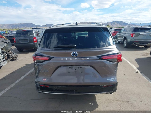 Toyota Sienna Limited