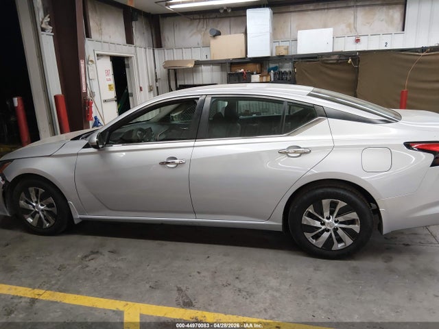Nissan Altima S Fwd