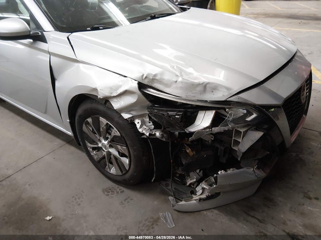 Nissan Altima S Fwd