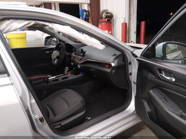 Nissan Altima S Fwd
