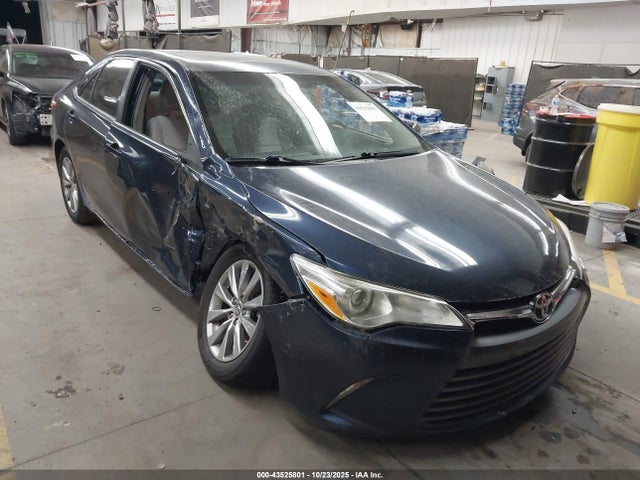 Salvage Toyota Camry Image