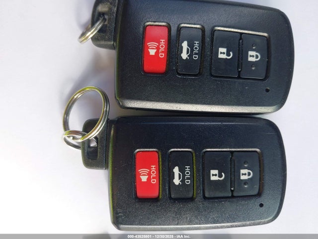 Toyota Camry Xle