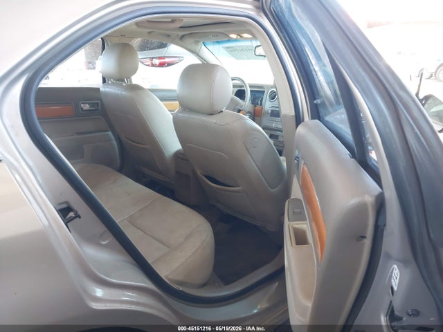 Lincoln MKZ