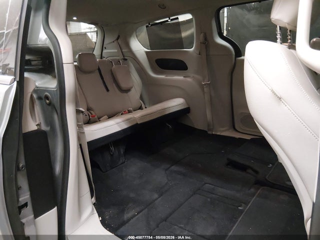 Chrysler Pacifica Touring L