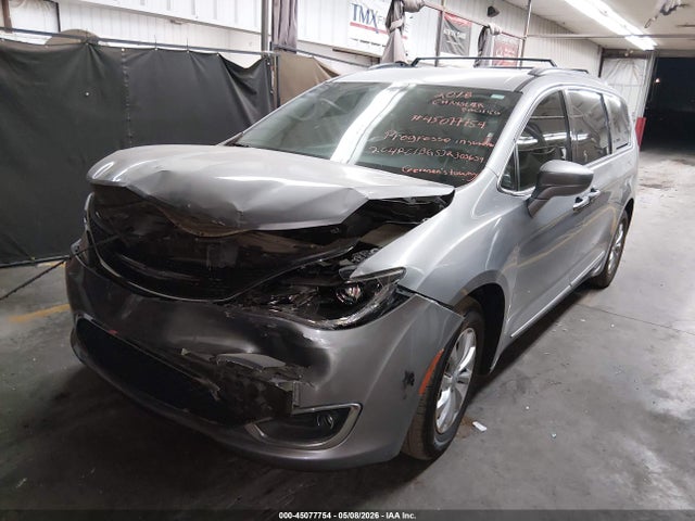 Chrysler Pacifica Touring L