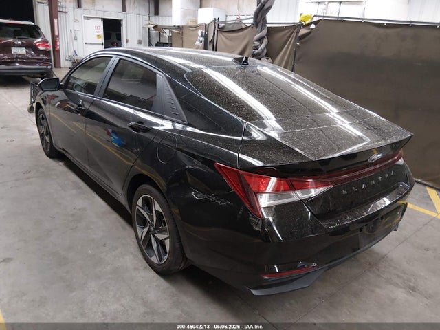Hyundai ELANTRA Sel