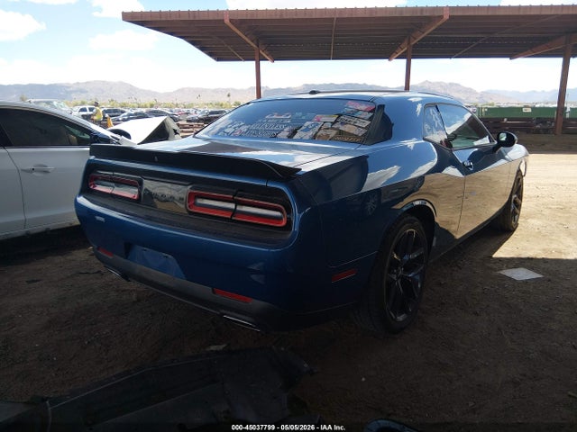 Dodge Challenger Sxt