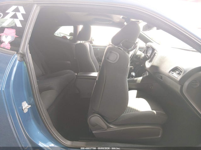 Dodge Challenger Sxt